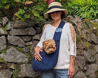 View Pet Designs by CamexiaDesigns on Etsy Crochet Dog Sling, Dog Sling Pattern, Crochet Dog Carrier, Cat Sling, Chunky Yarn Crochet, Dog Carrier Sling, Crochet Wrap Pattern, Dog Sling, Dog Purse