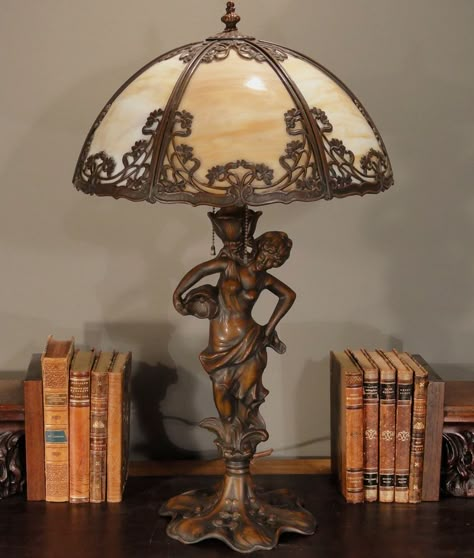 Gothic Lamps, Wallpaper Dark Academia, Gothic Lamp, Dark Academia Lifestyle, Decoration Books, Victorian Lamp, Dark Academia Wallpaper, Holding A Flower, Lamp Decoration