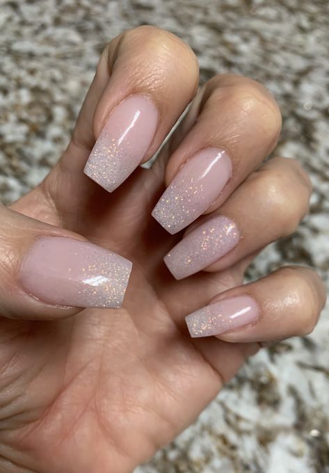 Nye Nails Coffin Glitter, Hombre Glitter Nails, Nye Nails Square, Nye Nails Coffin, Glitter Ombre Nails Square, Square Glitter Nails, Glitter Nails Square, Square Nails Glitter, Glitter Solar Nails