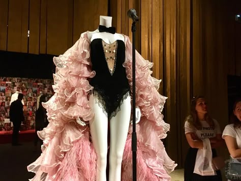 A costume displayed at the recent "Dalida" exhibit at the Palais Galliera in Paris. Image credit: Courtney Traub Drag Queen Outfits, Fashion Design Sketches, White Wedding Dresses, Cabaret, Character Outfits, Fashion Sewing, Costume Design, Couture Fashion, Modest Fashion