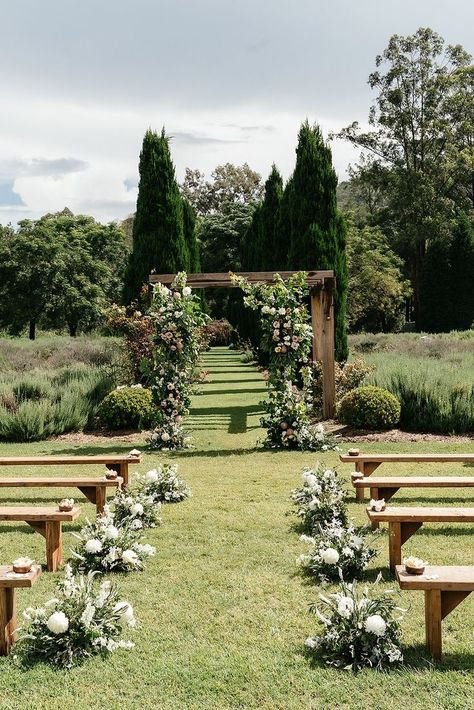 Garden ceremony venue in the Hunter Valley Outdoor Venue Ideas, Nature Wedding Venues, Tuscan Style Garden, European Wedding Aesthetic, Tuscan Wedding Theme, Perth Wedding Venues, Wedding Venues Sydney, Garden Wedding Venues, Wedding Vineyard