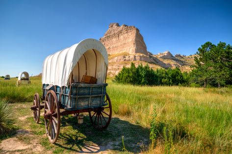 Scottsbluff Nebraska, Covered Wagon, National Monuments, Old West, Nebraska, Places Ive Been, Monument, Places To Go