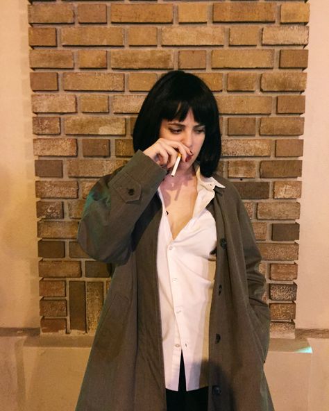 Uma Thurman Mia Wallace Pulp Fiction Costume Uma Thurman Halloween Costume, Mis Wallace Costume, Mia Wallis Pulp Fiction Costume, Pulp Fiction Mia Wallace Costume, Uma Thurman Pulp Fiction Costume, Mia Wallis Pulp Fiction, Uma Thurman Costume, Mia Pulp Fiction Costume, Pulp Fiction Outfit