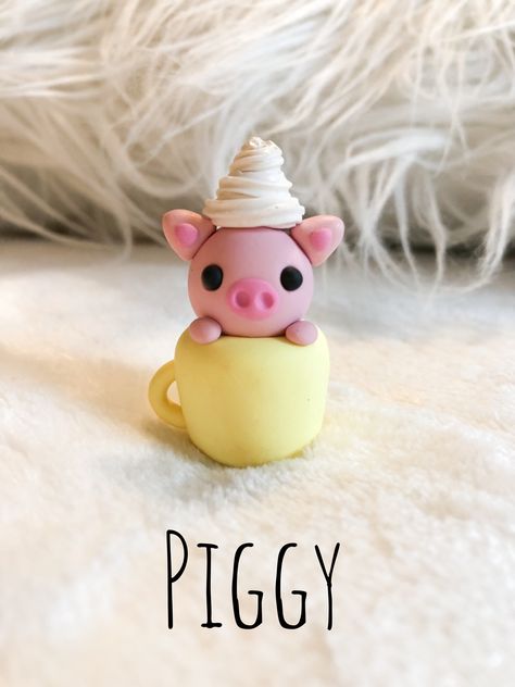 Polymer clay pig in a cup with whipped cream Polymer Clay Turtle, Chill Clothes, Clay Easy, Fimo Kawaii, Clay Turtle, Easy Polymer Clay, Clay Crafts For Kids, Polymer Clay Kawaii, Clay Magnets