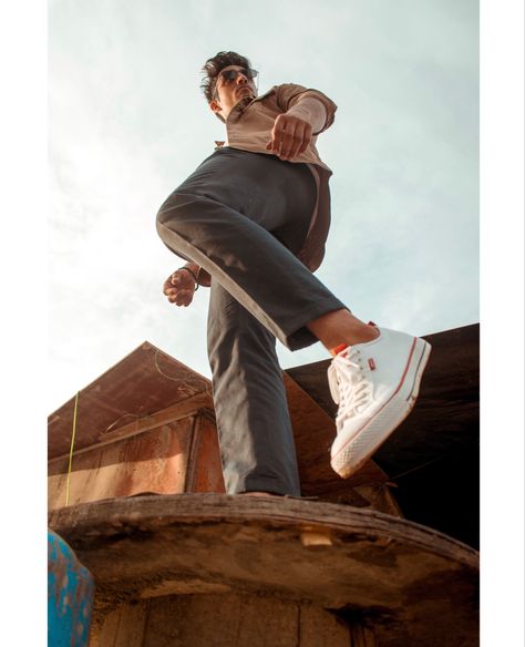 Sneakers Photoshoot, Merch Shoot, Mens Photography, Campaign Photography, Urban Shoes, Men Photoshoot, Outdoor Photoshoot, Instagram Photo Ideas Posts, Yellow Jacket