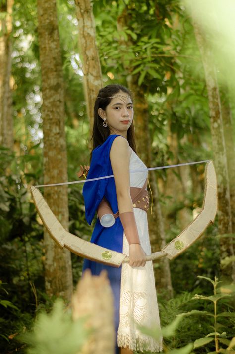 Artemis Costume Goddesses, Artemis Cosplay, Artemis Costume, Greek Goddess Art, Goddess Artemis, Costumes Diy, Goddess Art, Purim, Greek Goddess