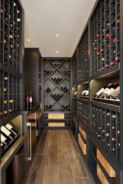 65+ Wine Cellar Ideas ( CREATIVE STORAGE ) - Traditional Wine Rooms Closet Wine Cellar, Modern Orangery, Wine Room Ideas, Wood Wine Cellar, Wine Cellar Modern, Wine Cellar Ideas, Wine Store Design, Contemporary Wine Cellar, Wine Room Design