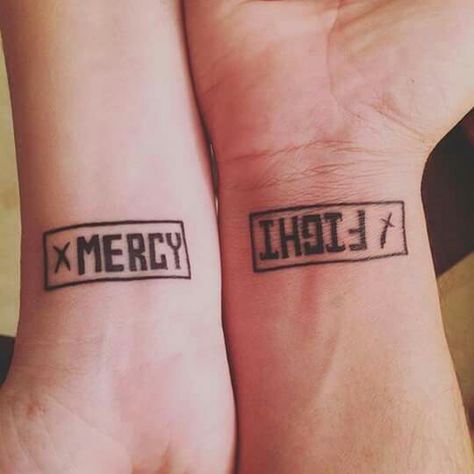 Fandom Tattoo Ideas, Deltarune Tattoo, Geek Tattoo Ideas, Nerd Tattoo Ideas, Undertale Tattoo, Mercy Tattoo, Fnaf Tattoo, Tattoo Ideas Matching, Minecraft Tattoo