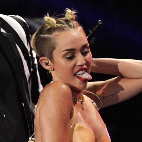 Miley Cyrus Apologizes For Raunchy Post-'Hannah Montana' Era — HuffPost Hannah Miley, Hannah Montana, Miley Cyrus, Montana, Quick Saves