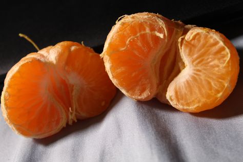 Oranges Reference Photo, Lemon Reference Photo, Oranges Still Life, Orange Reference Photo Fruit, Orange Photography Fruit, Photo Contrast, Object Drawing, Orange Slices, Drawing Practice