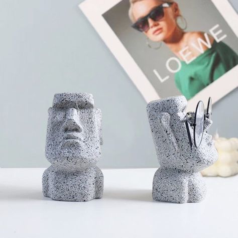 𝐏𝐫𝐨𝐝𝐮𝐜𝐭 𝐋𝐢𝐧𝐤 𝐢𝐧 𝐁𝐢𝐨 @mavigadget⁠ ⁠ Product: Stone Face Eyeglass Holder Stand⁠ ⁠ ⁠1️⃣ No copyright intended. Please send us a DM for any inquiries.⁠ ⁠ Eyeglass Holder Stand, Home Office Desk Decor, Sunglasses Display, Glasses Holder, Stone Statues, Stand Light, Office Desk Decor, Desktop Decor, Home Office Desk