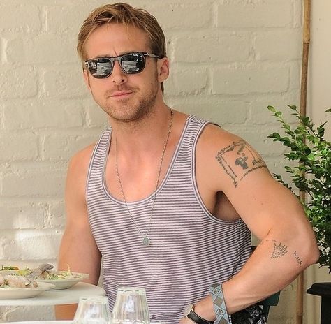 Ryan Gosling Ryan Gosling Tattoos, Giving Tree Tattoos, Tree Tattoo Men, Giving Tree, Literary Tattoos, The Giving Tree, Райан Гослинг, Dream Man, Celebrity Tattoos