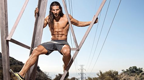 To play a ruthless captain in the new Starz pirate series 'Black Sails,' Zach McGowan had to be ruthless with his training. Zack Mcgowan, Zach Mcgowan, Be Ruthless, Charles Vane, Toby Stephens, Black Sails, Celebrity Workout, Pirate Life, Captain Jack