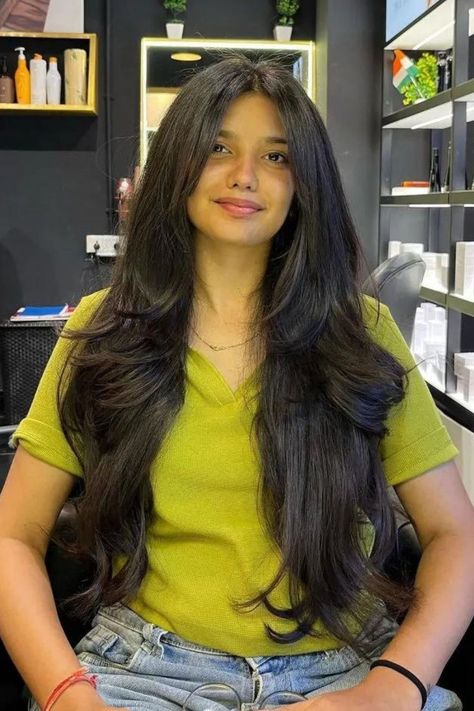 Front Layered Haircut For Long Hair Long Layered Hair Styles, Layered Haircut For Long Hair, U Haircut, Haircuts For Long Hair Straight, Layered Hair Styles, Long Hair Trim, Haircut For Long Hair, Haircuts For Long Hair With Layers, Hair Tint