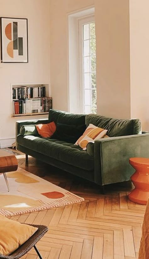 Green Sofa Colorful Living Room, Orange Rug Green Couch, Forest Green Velvet Sofa, Green Velvet Sofa Living Room Modern, Green Couch Rug Combo, Mcm Green Couch, Yellow Green Sofa, Green Sofa Apartment, 70s Green Couch