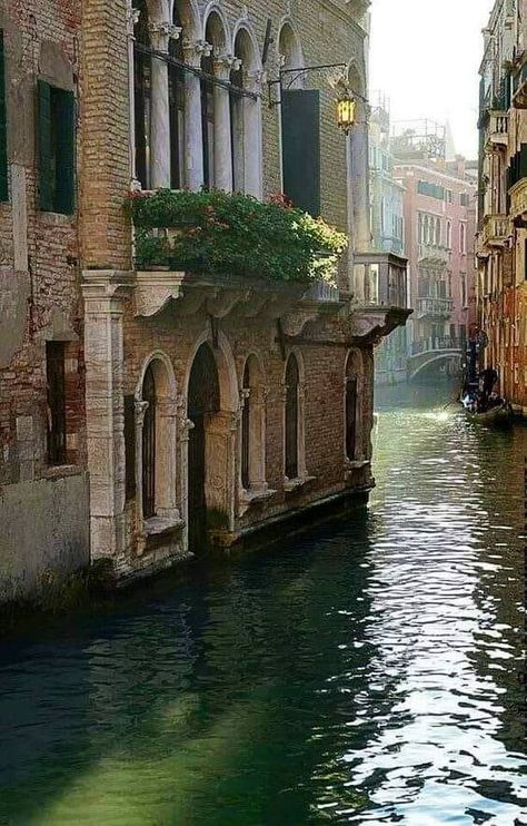 Venice, Italy Alberto Ortega, Fotocamere Vintage, Venice Painting, Places In Italy, Italy Aesthetic, Water Art, Grand Canal, Venice Italy, Pretty Places