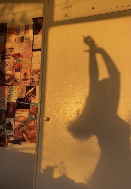 Dancing In My Room, European Lifestyle, Spotify Playlist Cover, Silhouette Girl, Dance Aesthetic, Music Cover Photos, Playlist Covers Photos, Shadow Silhouette, Dance Playlist