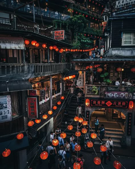 Taipei Aesthetic, Taiwan Aesthetic, New Taipei City, Mountain City, Taiwan Travel, Taipei City, Japan Culture, Aesthetic Japan, Chinese Architecture