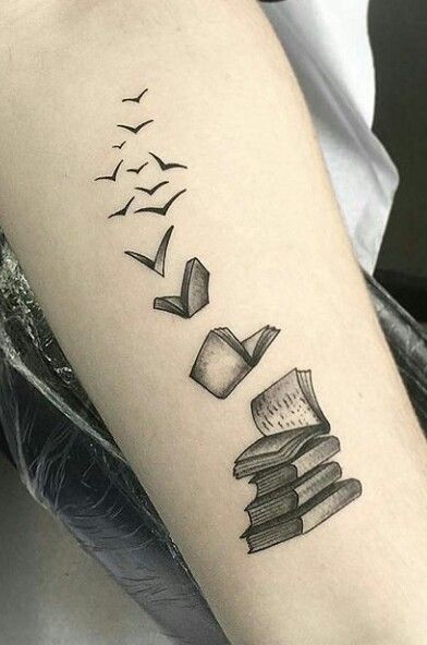 Book Tattoos, Bookish Tattoos, Model Tattoo, Literary Tattoos, Small Tattoos With Meaning, Elbow Tattoos, Tattoos Geometric, Disney Tattoo, Tattoo Artwork