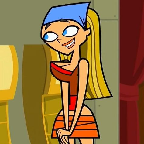 Blonde Costumes Characters, Lindsay Total Drama Costume, Lindsey Total Drama Island, Lindsey Total Drama, Tdi Cosplay, Heather Mcnamara, Profiles Pictures, Cosplay Idea, Drama Tv Series