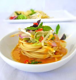 Laksa Johor, Hmong Food, Soup Base, Spicy Soup, Instant Recipes, Melaka, Rice Noodles, Asian Style, Recipe Book