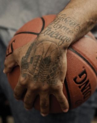 Chicago Skyline with basketball in the background.Derrick Rose is one of the best, most exciting players in the game. Not only does he play in Chicago, but he was also born and raised there. Derrick Rose Tattoo, Tattoos Basketball, Rose Tattoo Ideas, Air Max Classic, Chicago Tattoo, Sport Tattoos, Nike Lebron Shoes, Indiana Basketball, Rose Hand Tattoo