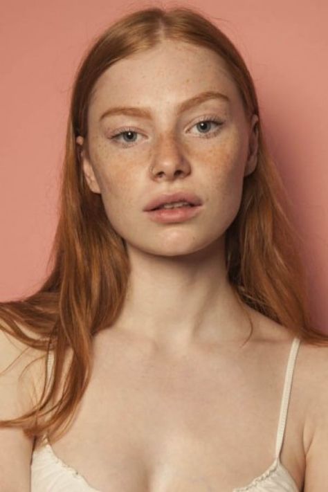 Laura Gwyneth Butler, Laura Gwyneth, Models With Freckles, Redhead Characters, Women With Freckles, Redhead Men, Beautiful Freckles, Redhead Models, Freckles Girl