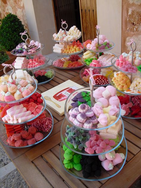 Candy Table, Candy Desserts, Wedding Candy, Candy Party, Sweet Table, Candy Buffet, High Tea, Bars Recipes, Dessert Table