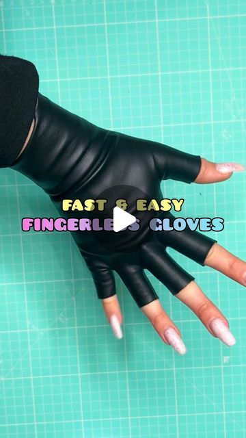 How To Make Fingerless Gloves, Gloves Pattern Sewing, Diy Fingerless Gloves, How To Make Gloves, Fingerless Leather Gloves, Gloves Diy, Biker Gloves, Glove Pattern, Fashion Gloves