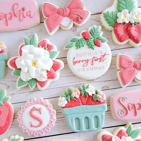 Berry Sweet One Cookies, Berry Birthday Cookies, Berry Cookies Decorated, Berry First Birthday Cookies Decorated, Berry Sweet Baby Shower Cookies, Berry 1st Birthday Cookies, Strawberry Theme Cookies, Strawberry Cookies Decorated, Berry First Birthday Cookies