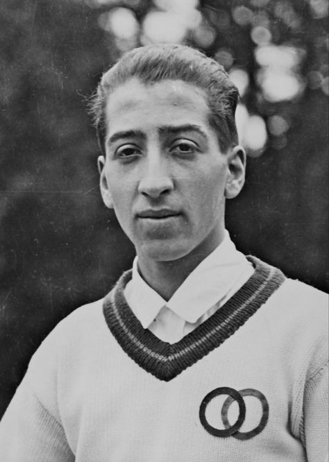 Rene Lacoste was a professional tennis player whose goal was to do anything to improve his skills and make tennist practices easier. He invented the polo shirt by shortening the sleves on the origional tennis shirt, making it more comfortable and breathable. He also invented a lighter weight racket and a machine that fires tennist balls for practice. René Lacoste, Professional Tennis Players, Men's Fashion Tips, Tennis Shirt, Tennis Outfits, Tennis Shirts, Shirt Making, Shortening, Men Style Tips