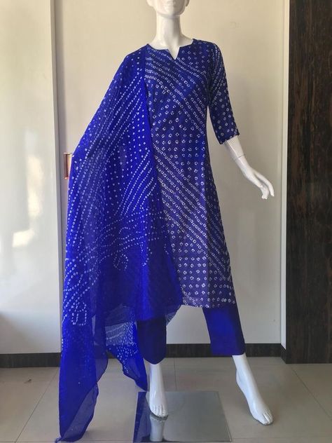 Bandhani Dress Pattern, Royal Blue Dress Outfit, Cotton Dress Pattern, Blue Dress Outfits, Cotton Dresses Online, Floral Dresses With Sleeves, Cotton Short Dresses, Bandhani Dress, Lace Dress Design