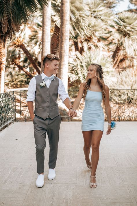 Blue And Tan Prom Couple, Formal Pictures Couples Pic Ideas, Light Blue Hoco Dress With Date, Light Blue Hoco Couple Outfits, Couples Hoco Outfits, Hoco Blue Dress, White Homecoming Dress Couple, Cute Homecoming Pictures Couples, Couple Dance Pictures Poses