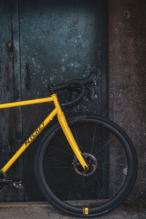 Cycle Wallpaper Bicycles, Fixie Bike Wallpaper, Road Bike Wallpaper, Cycle Wallpaper, Cycling Wallpaper, Gravel Bike Bicycles, Bicycle Wallpaper, Yellow Bike, Bike Wallpaper