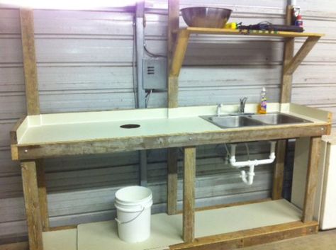 Outdoor Dish Washing Station, Deer Skinning Station, Deer Cleaning Station, Outdoor Fish Cleaning Station, Cleaning Station Ideas, Fish Cleaning Station Ideas, Butchering Station, Fishing Station, Fish Cleaning Station