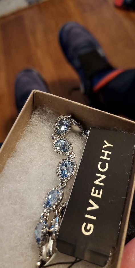 Givenchy Bracelet, Ice Jewelry, Angel Bracelet, Expensive Jewelry Luxury, Guys Clothing Styles, Dope Jewelry, Jewelry Fashion Trends, Jewelry Lookbook, Stacked Jewelry