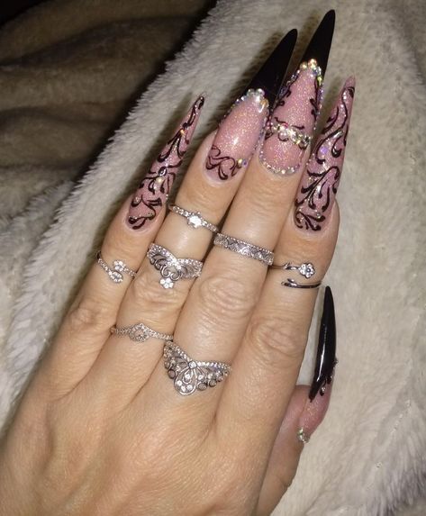 Print Nails Acrylic, Glitter Nails Pink, Blackpink Nails, Nails Print, Black Glitter Nails, Gyaru Nails, Pink Glitter Nails, Hippie Nails, Punk Nails