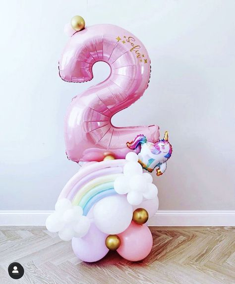 Balloon Decoration Unicorn, 2nd Birthday Balloon Decorations, Unicorn Balloon Ideas, Rainbow Balloon Bouquet, 2nd Birthday Balloons, Unicorn Balloons, Transportation Birthday Party, Baby Shower Girl Diy, Decoration Buffet