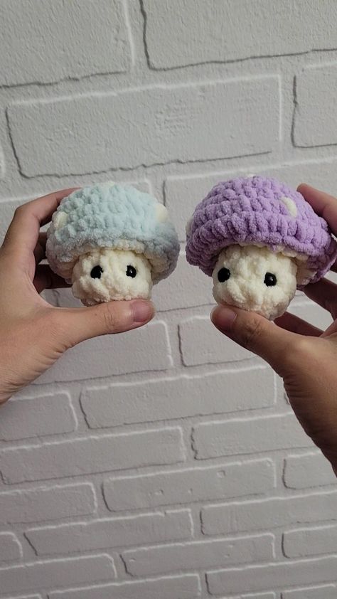 Crochet Fidget Mushroom Free Pattern, Mushroom Pop It Crochet, Knitted Fidget Toys, Fidget Toy Crochet Pattern, Crochet Mushroom Pop It, Crochet Pop Up Mushroom Free Pattern, Crochet Figit Toys, Fidget Crochet Patterns Free, Crochet Pop It