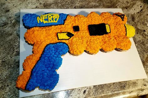 Nerf inspired cupcake birthday cake Nerf Cake, Nerf Birthday Party, Cupcakes Birthday, Nerf Party, Cupcake Birthday Cake, Birthday Boys, 10th Birthday Parties, Best Party, 6th Birthday Parties