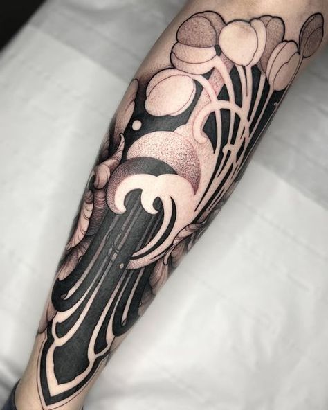 Neo Traditional Ornamental Tattoo, Filligree Tattoos Designs, Scalp Tattoo, Art Nouveau Tattoo, Mandala Flower Tattoos, Lace Tattoo Design, Armband Tattoo Design, Blackout Tattoo, Tasteful Tattoos