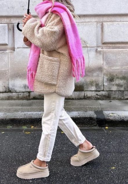 Fuzzy Sherpa Fleece Teddy Jacket.
Oversized style, fuzzy knit sweater. Match - fashion casual style; casual transitional autumn spring winter monochrome outfit; fall outfits, old money outfits, fall aesthetic, fall 2024; fashion trends, old money aesthetic, suitable for both women and girls, perfect to pair with shorts, pants, skirt, jeans, ankle boots...
#fashioninspo
#outfitoftheday
#whattowear
#ootdstyle
#outfitinspo
#outfitideas
#styleguide
#fashionista
#dresscode
#fashionlover
#falloutfits
#ad Cozy Jacket Outfit, Womens Uggs Outfits, Winter Outfit Uggs, Uggs Outfit Winter, Look Boho Chic, Pink Scarf, Uggs Outfit, Mode Casual, Outfit Trends