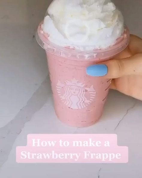 Star Bucks Drinks, Starbucks Frappuccino Recipe, Resep Starbuck, Star Bucks, Starbucks Drinks Diy, Frappe Recipe, No Caffeine, Coffee Recipes Starbucks, Resep Smoothie