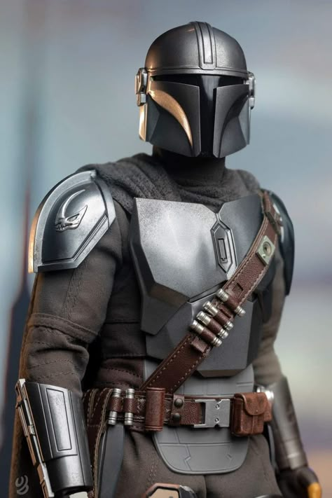 Mandalorian Costume, Mandalorian Cosplay, Mandalorian Armor, Star Wars Background, Star Wars Tattoo, Star Wars The Mandalorian, Star Wars Wallpaper, Star Wars Artwork, Star Wars Fan Art