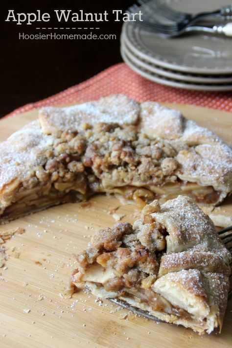 Easier than a traditional pie, this Rustic Apple Walnut Tart goes together quickly and has all the delicious flavors of Apple Pie! Walnut Tart, Old Fashioned Apple Pie, Best Apple Desserts, Apple Walnut, Golden Raisins, Tart Recipe, Sweet Pie, Apple Desserts, Fall Baking