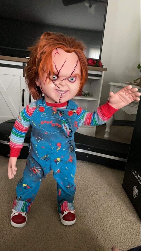 Girl Chucky Makeup, Chucky Halloween Costume, Chucky Makeup, Chucky Costume, Chucky Halloween, Chucky Doll, Tim Burton Art, Bride Of Chucky, 2160x3840 Wallpaper