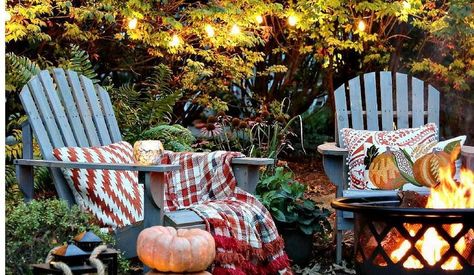 Fall Home Exterior, Fire Pit Decor, Fall Fireplace, Fire Pit Area, Exterior Home, Outdoor Room, Home Exterior, Outdoor Garden Decor, Beautiful Backyards