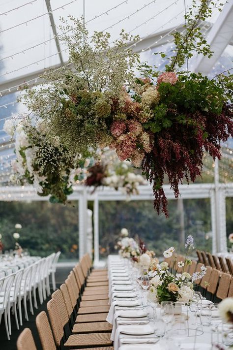 Hanging Flower Arrangements, Hire Style, Italian Inspired Wedding, Top Wedding Trends, Wedding Altars, Floral Chandelier, Flower Installation, Marquee Wedding, Hanging Flowers