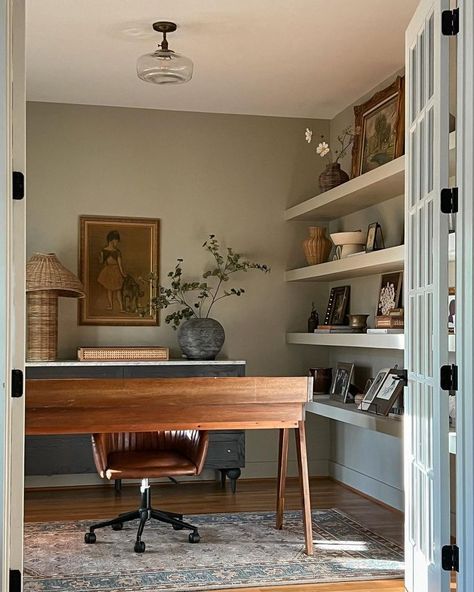 Office Styling Decor, Small Office With Window, Home Office Entryway, Office With Desk In Middle Of Room, Greige Office, Work Office Aesthetic, Small Office Setup, Office Inspo Decor, Taupe Office