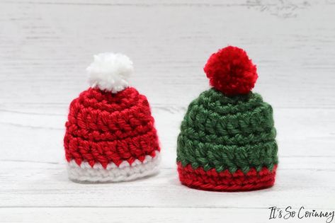 Beanie Ornament, Crochet Ornaments Free Pattern, Crochet Christmas Ornaments Free Pattern, Mini Beanie, Mini Beanies, Quilted Star, Crochet Christmas Hats, Crochet Christmas Ornaments Free, Mini Christmas Ornaments